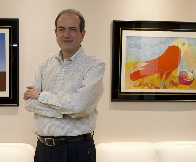 Dr. José Luis Lopes Corrêa no consultório